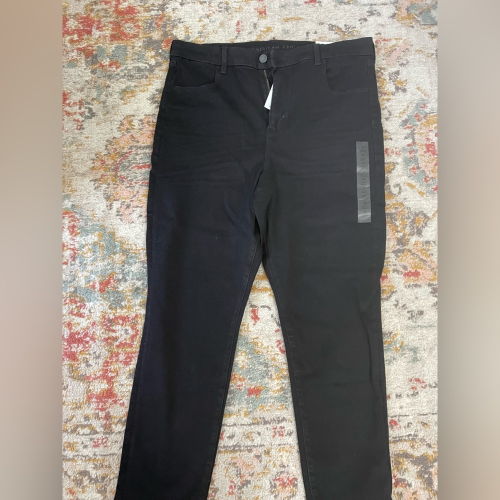 NEW WITH TAGS Black American Eagle 360 Next Level Stretch